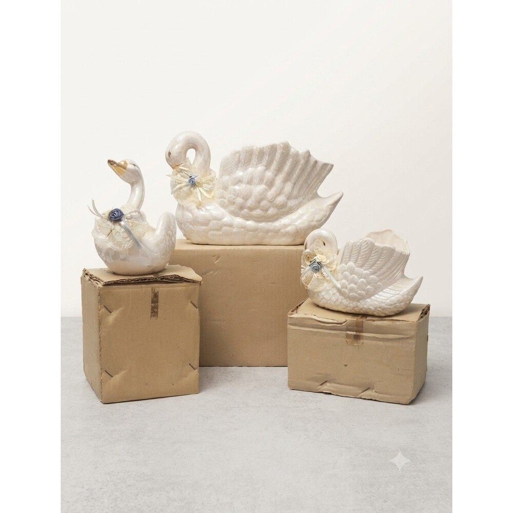 Vintage Set of 3 Swan Planters Pearlized Earthenware 24K Gold Trim Taiwan